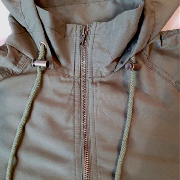 Love Culture Hooded Lightweight Jacket - Size S - Picture 12 of 12